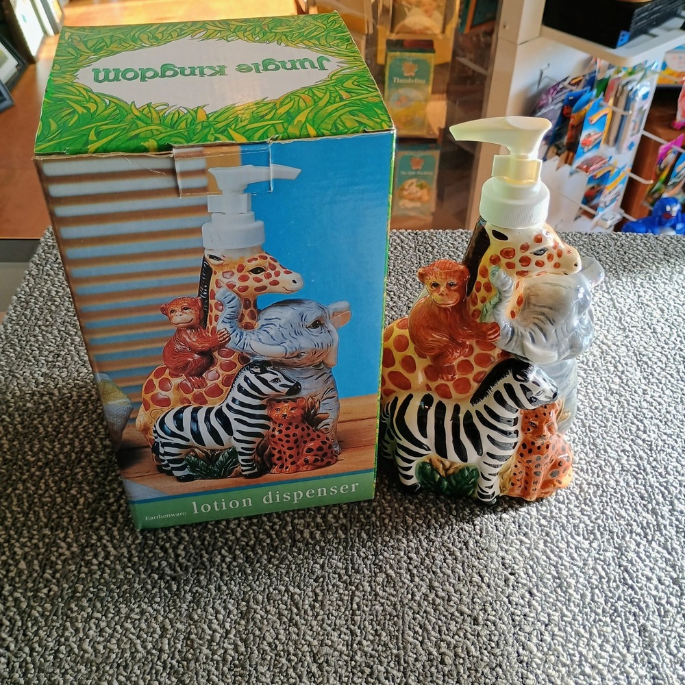 Jay Import Jungle Kingdom Earthenware Animal Lotion Soap Dispenser Giraffe